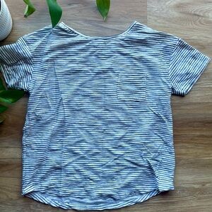 Old Navy Black and White Striped Short Sleeve Tee